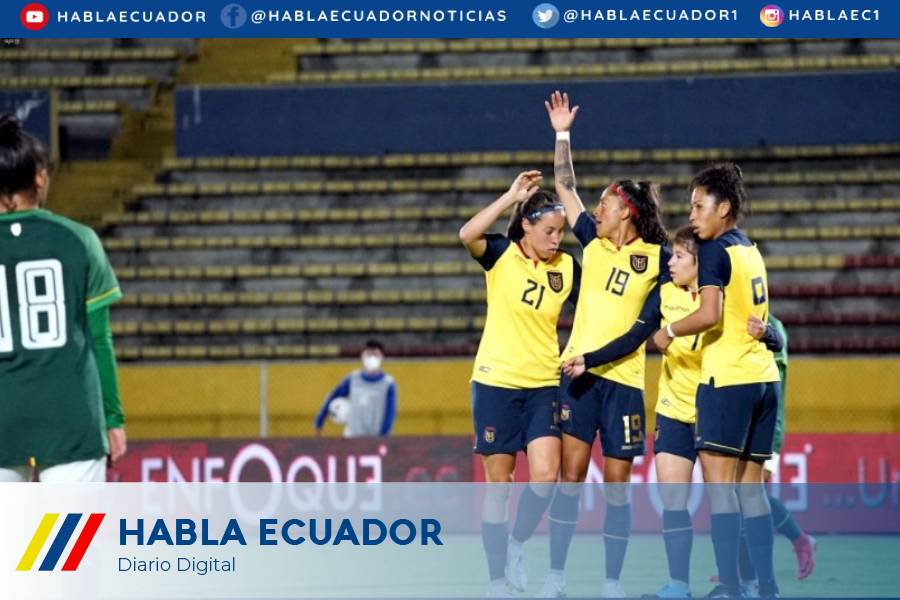Ecuador dominó el partido desde el principio y muy pronto encontró la ventaja que le permitió asentarse en el campo de juego, gracias a un potente disparo de Giannina Lattanzio.