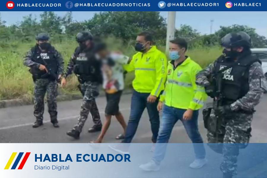 Alias “Alvarito” fue detenido en el cantón Río Verdes, provincia de Esmeraldas. Foto: Policía Nacional.